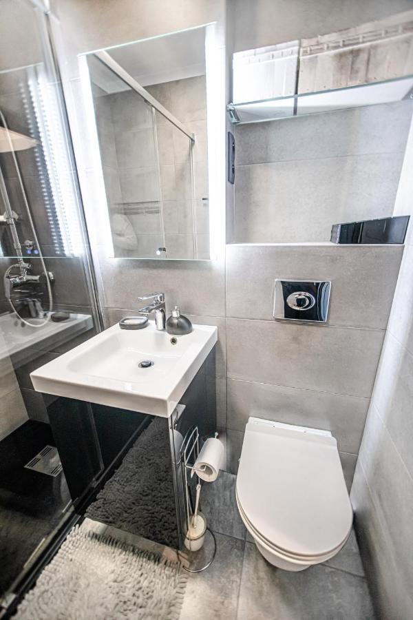 Charming Apt Next To Lazienki Park And City Center 바르샤바 외부 사진