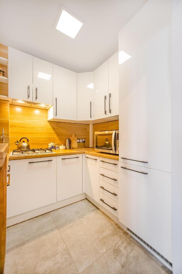 Charming Apt Next To Lazienki Park And City Center 바르샤바 외부 사진