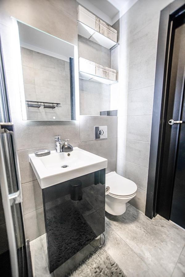 Charming Apt Next To Lazienki Park And City Center 바르샤바 외부 사진